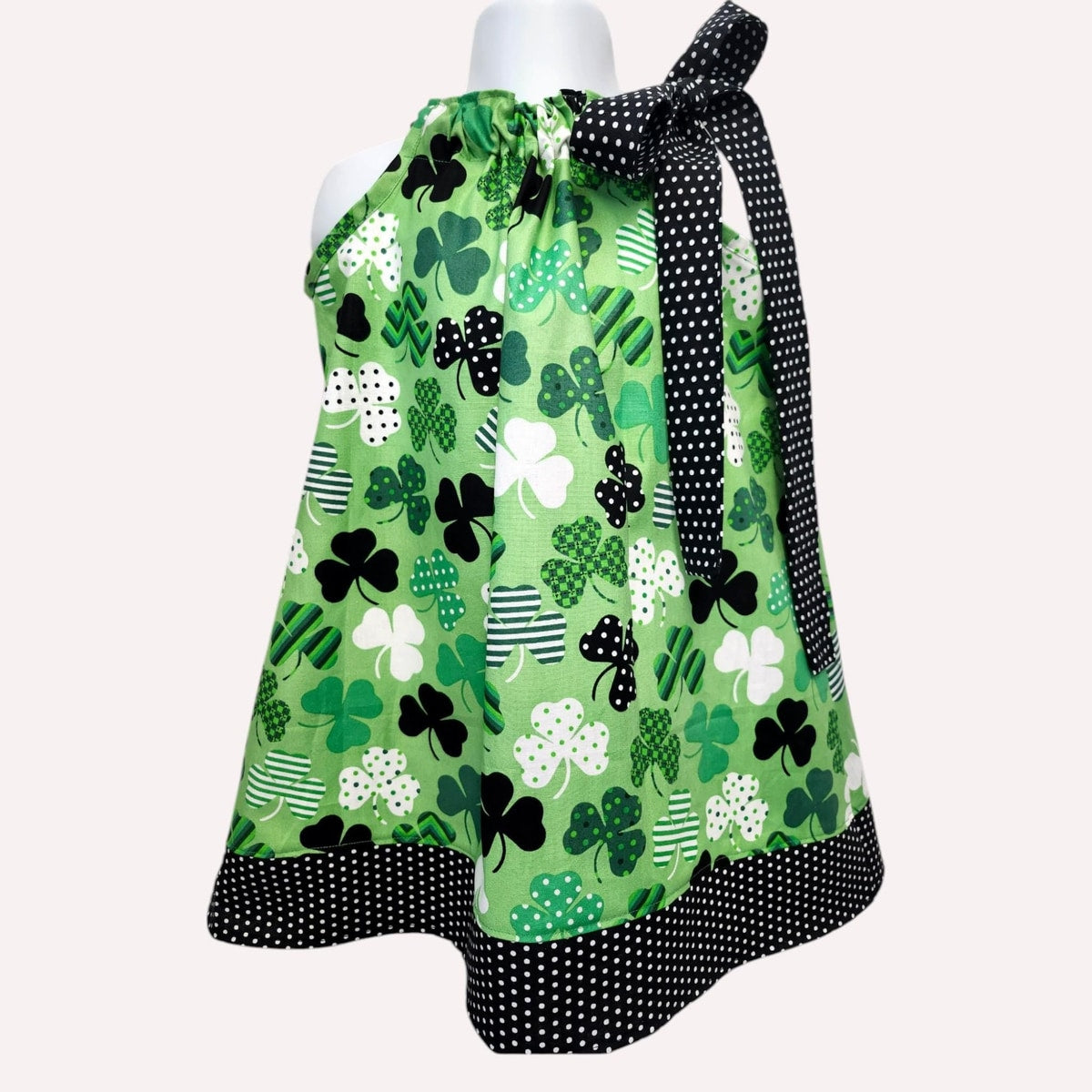 Girls Shamrock Dress, St Patrick’s Day Pillowcase Dress, Green Clover Toddler Outfit, Lucky Girl Boutique Dress